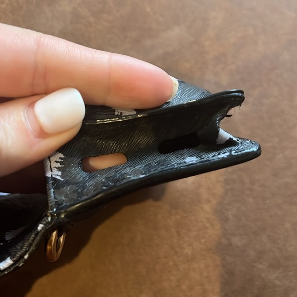 Marc by Marc Jacobs Mini Wallet Phone Purse - Picture 8 of 8